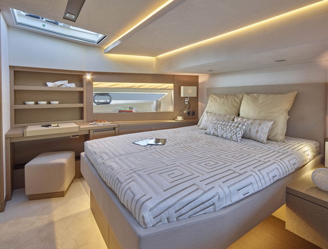 יאכטה PRESTIGE 630 Fly - Prestige 630F - Stream Yachts 