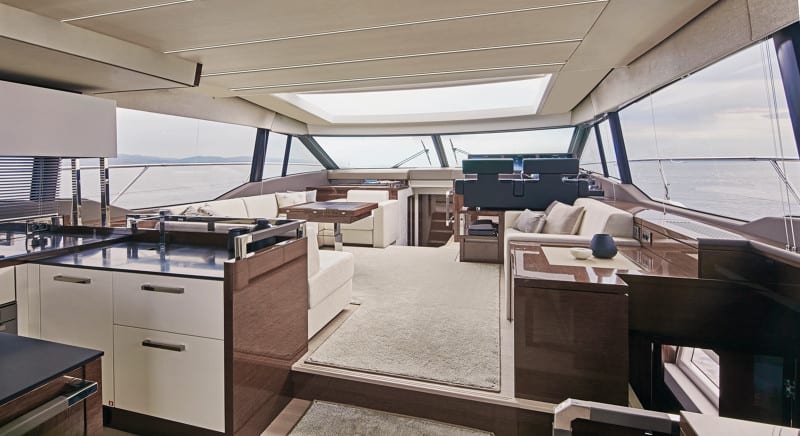 PRESTIGE 630 Sport Flybridge - Stream Yachts 