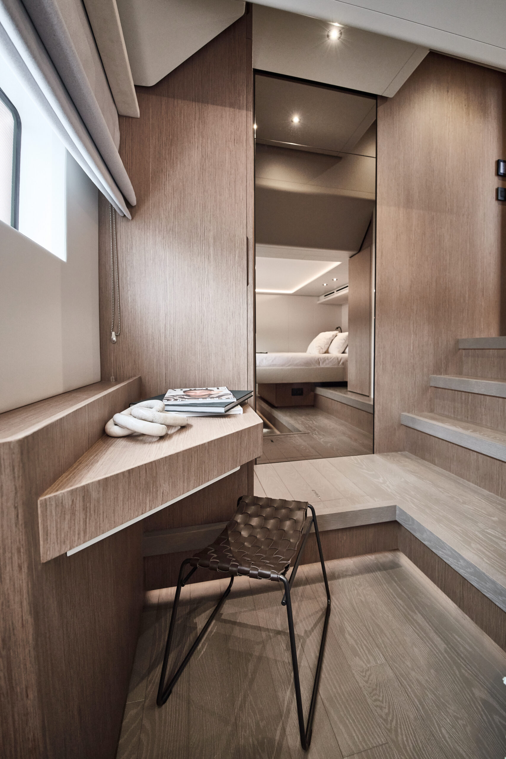 PRESTIGE M7- חדש - סטרים יאכטות 