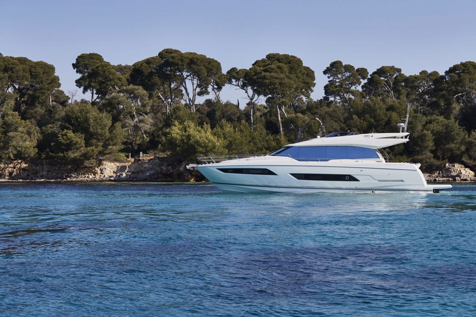 PRESTIGE 690 Sport - Stream Yachts 