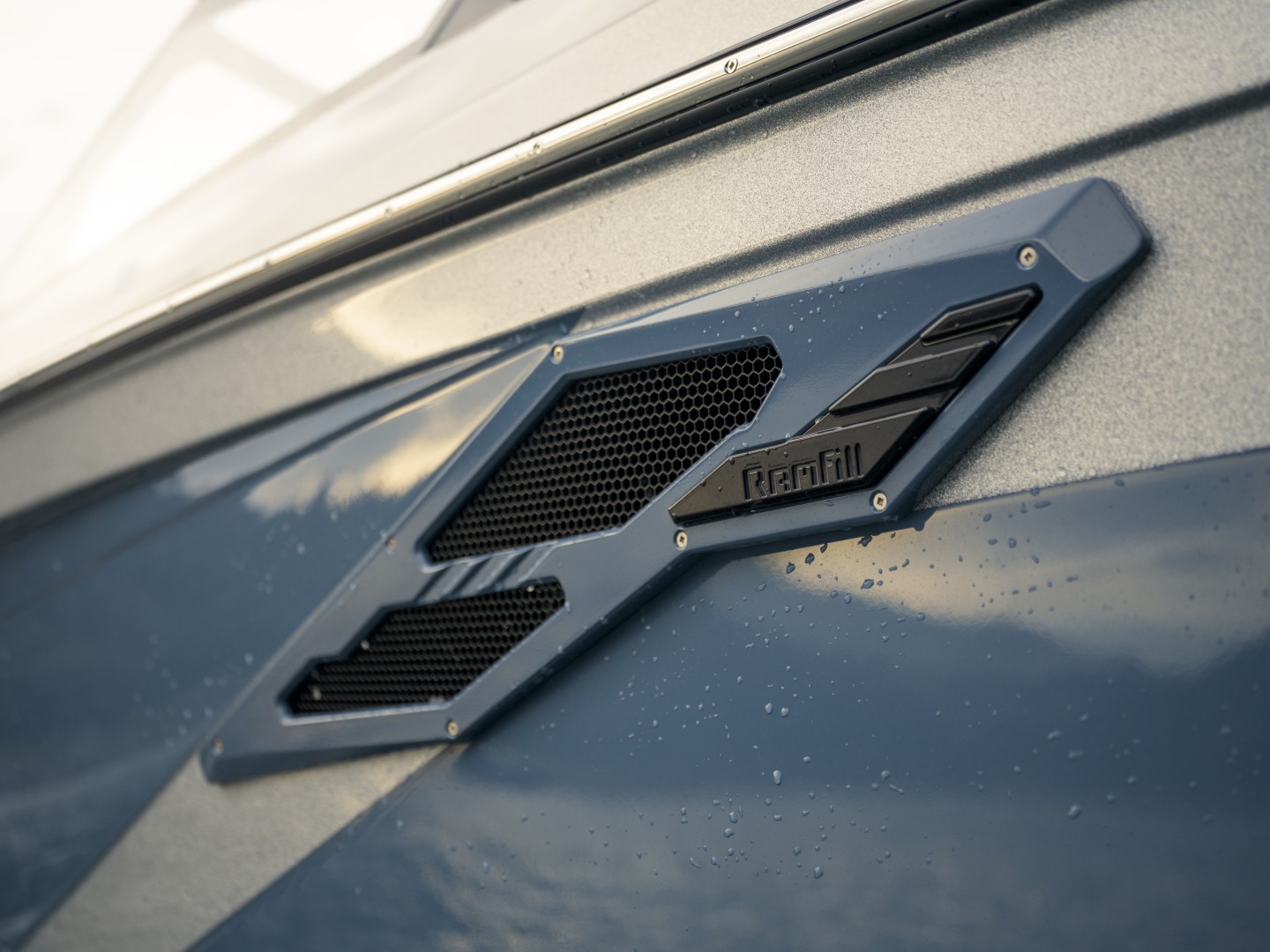 2027 Centurion Ri230 - Stream Yachts 