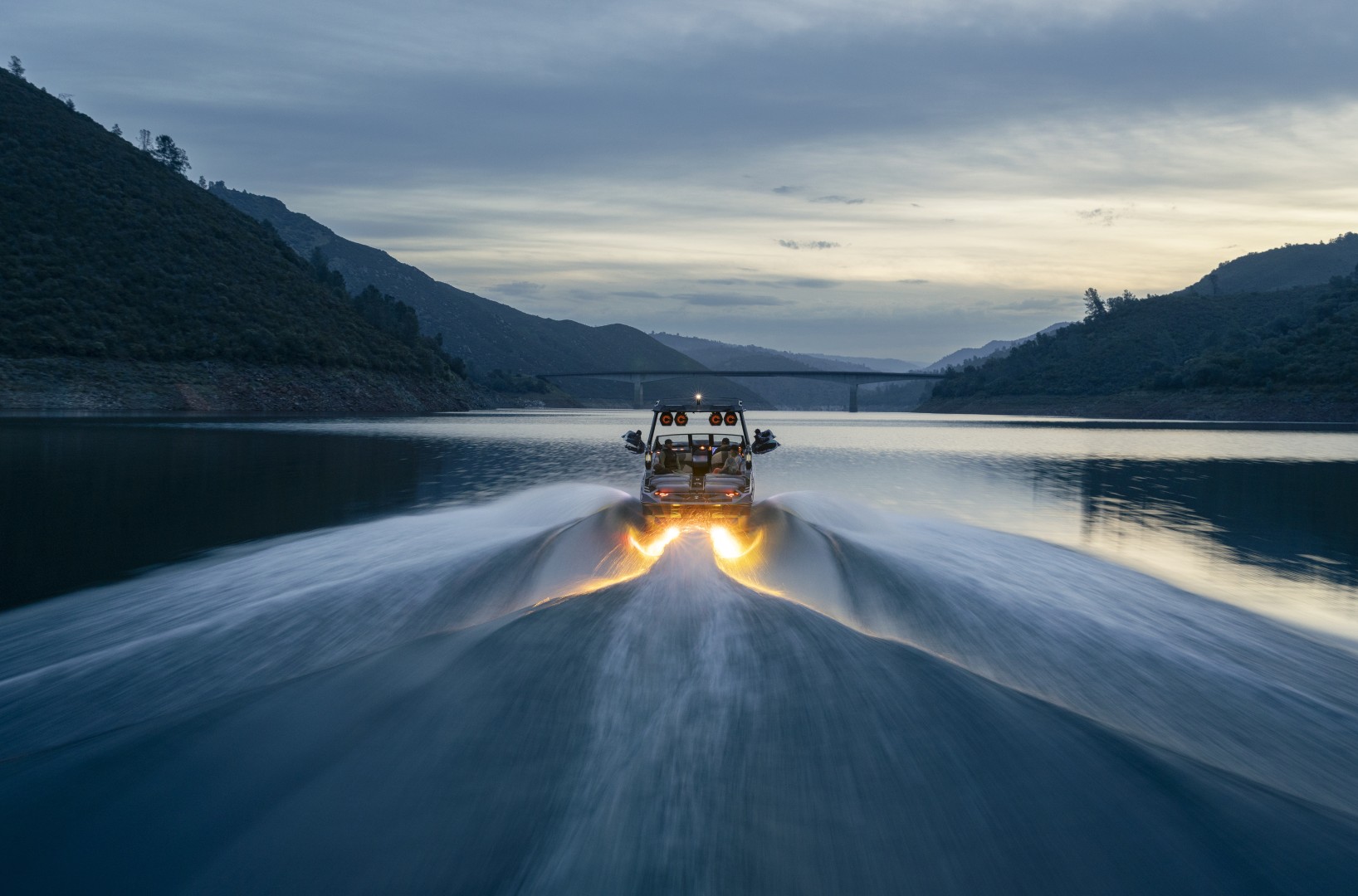 2027 Centurion Ri230 - Stream Yachts 