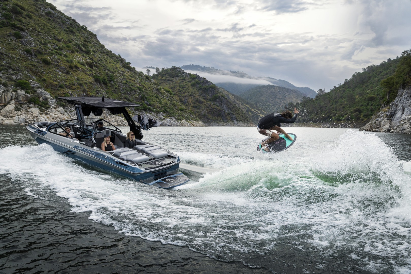 2027 Centurion Ri230 - Stream Yachts 