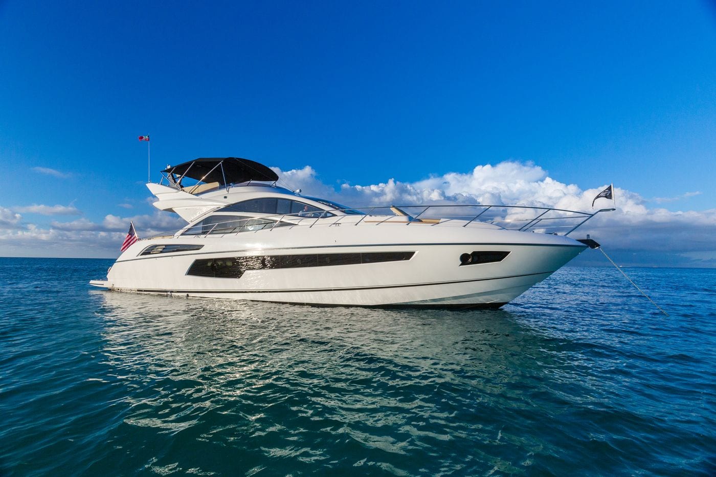 יאכטה Sunseeker Sport Yacht 68 - סטרים יאכטות 