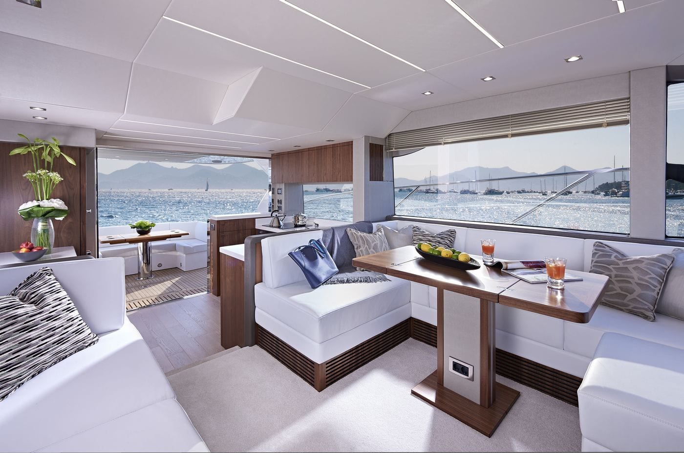 SUNSEEKER MANHATTAN 52 - Stream Yachts 