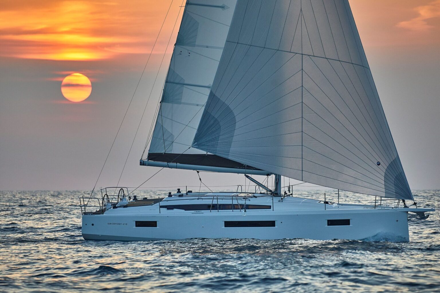 מפרשית JEANNEAU SUN ODYSSEY 410 - סטרים יאכטות 