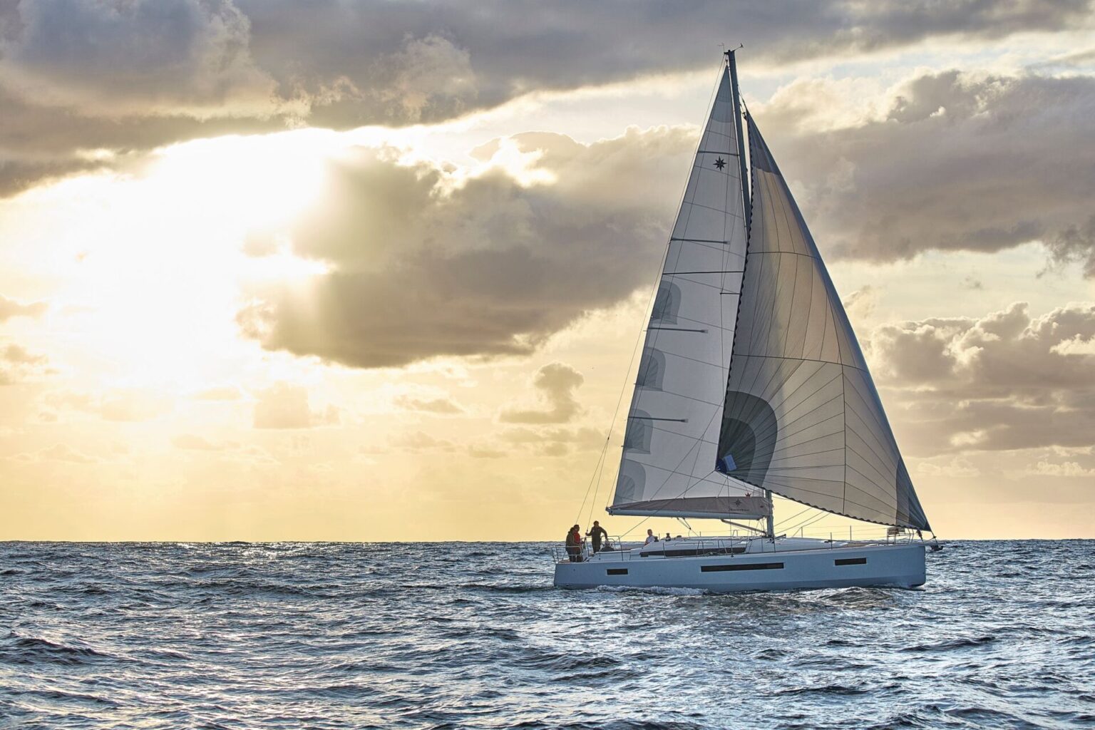 מפרשית JEANNEAU SUN ODYSSEY 490 - סטרים יאכטות 