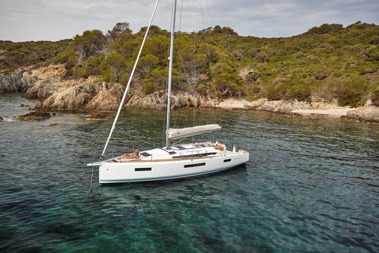 SUN ODYSSEY 440 - Stream Yachts 