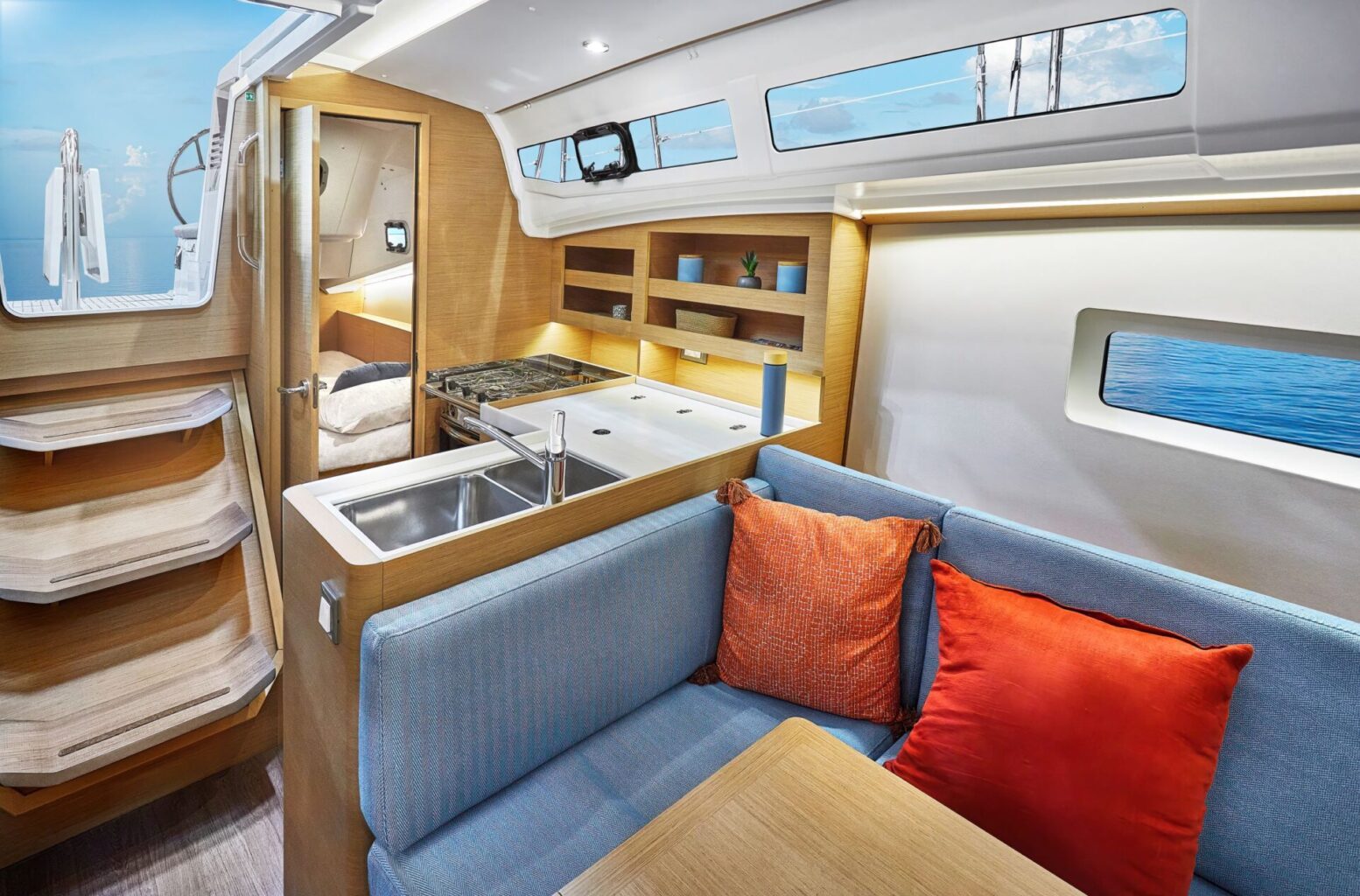 JEANNEAU SUN ODYSSEY 380 - Stream Yachts 