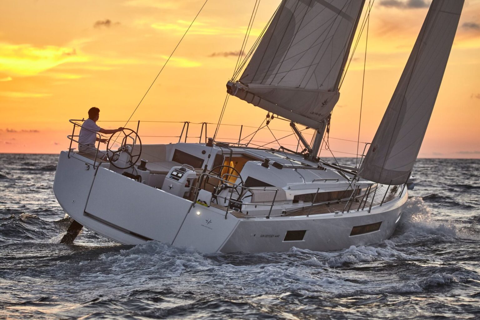 מפרשית JEANNEAU SUN ODYSSEY 440 - סטרים יאכטות 