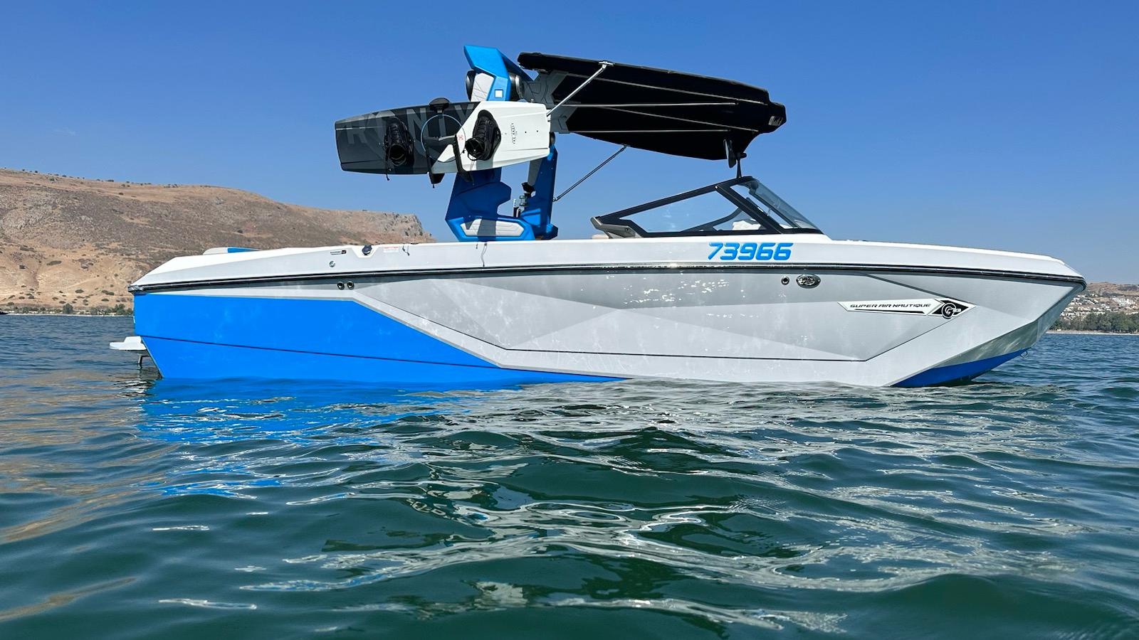 סירת וייקסרף 2022 Nautique G23 - סטרים יאכטות