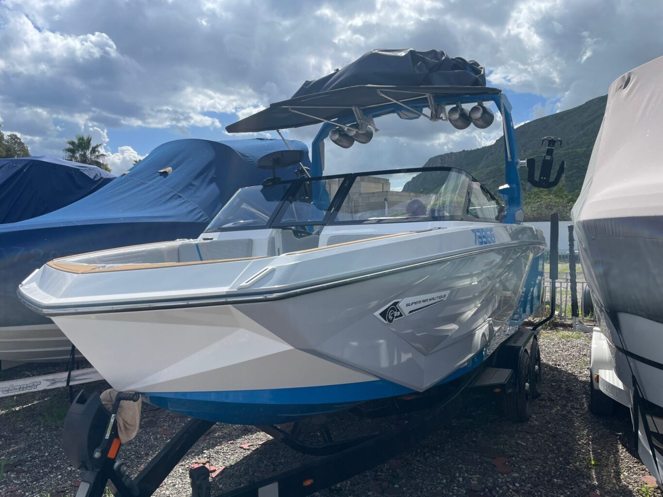 סירת וייקסרף 2022 Nautique G23 - סטרים יאכטות 