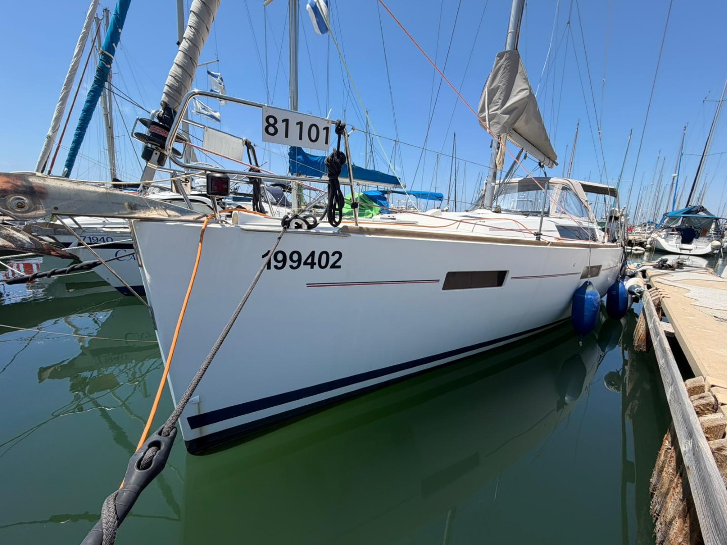 יאכטה מפרשית Beneteau Oceanis 41 שנת 2013 - סטרים יאכטות 