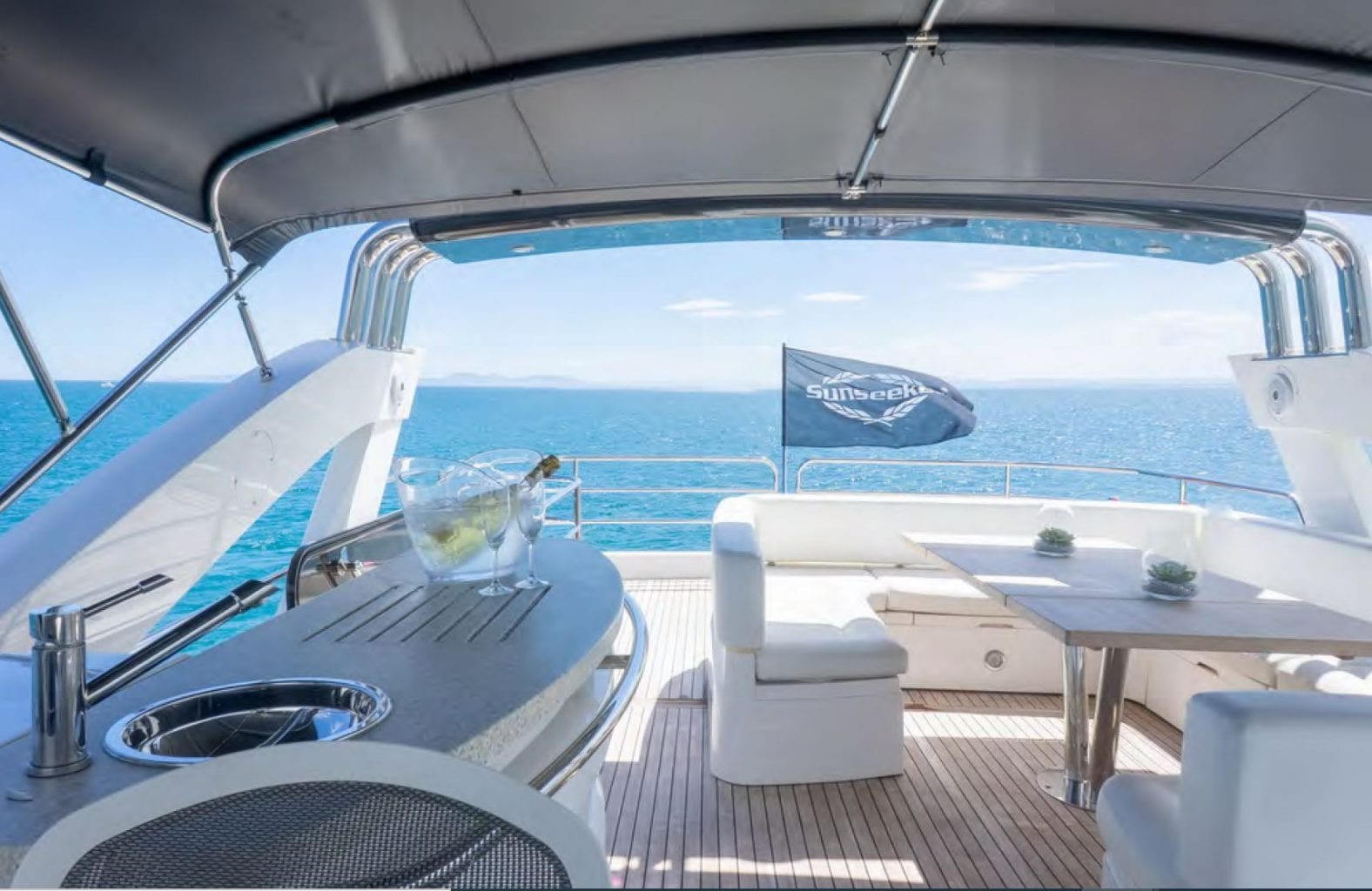 יד שניה - SUNSEEKER MANHATTAN 73 - סטרים יאכטות