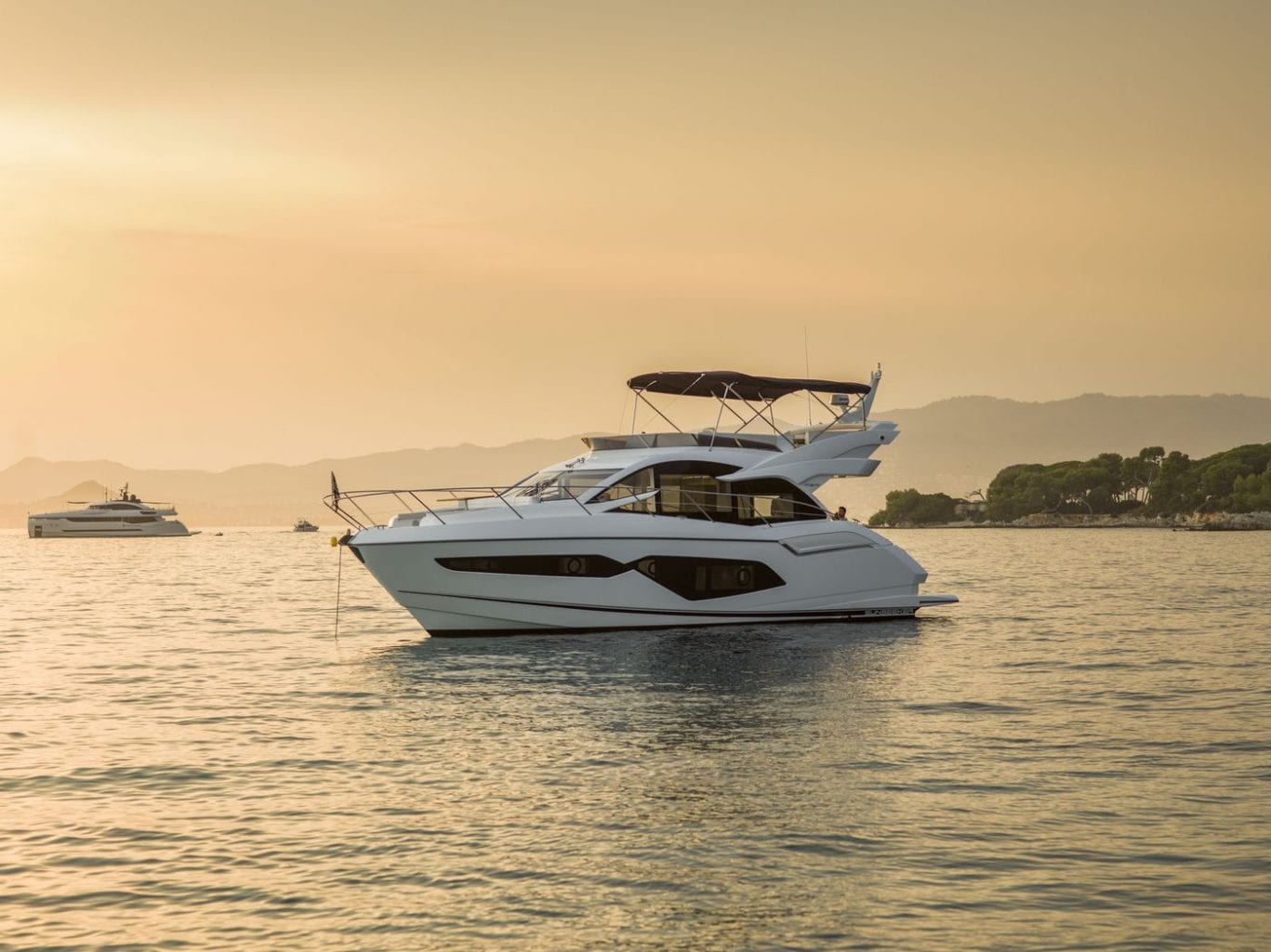 יאכטה Sunseeker Manhattan 52 - סטרים יאכטות 