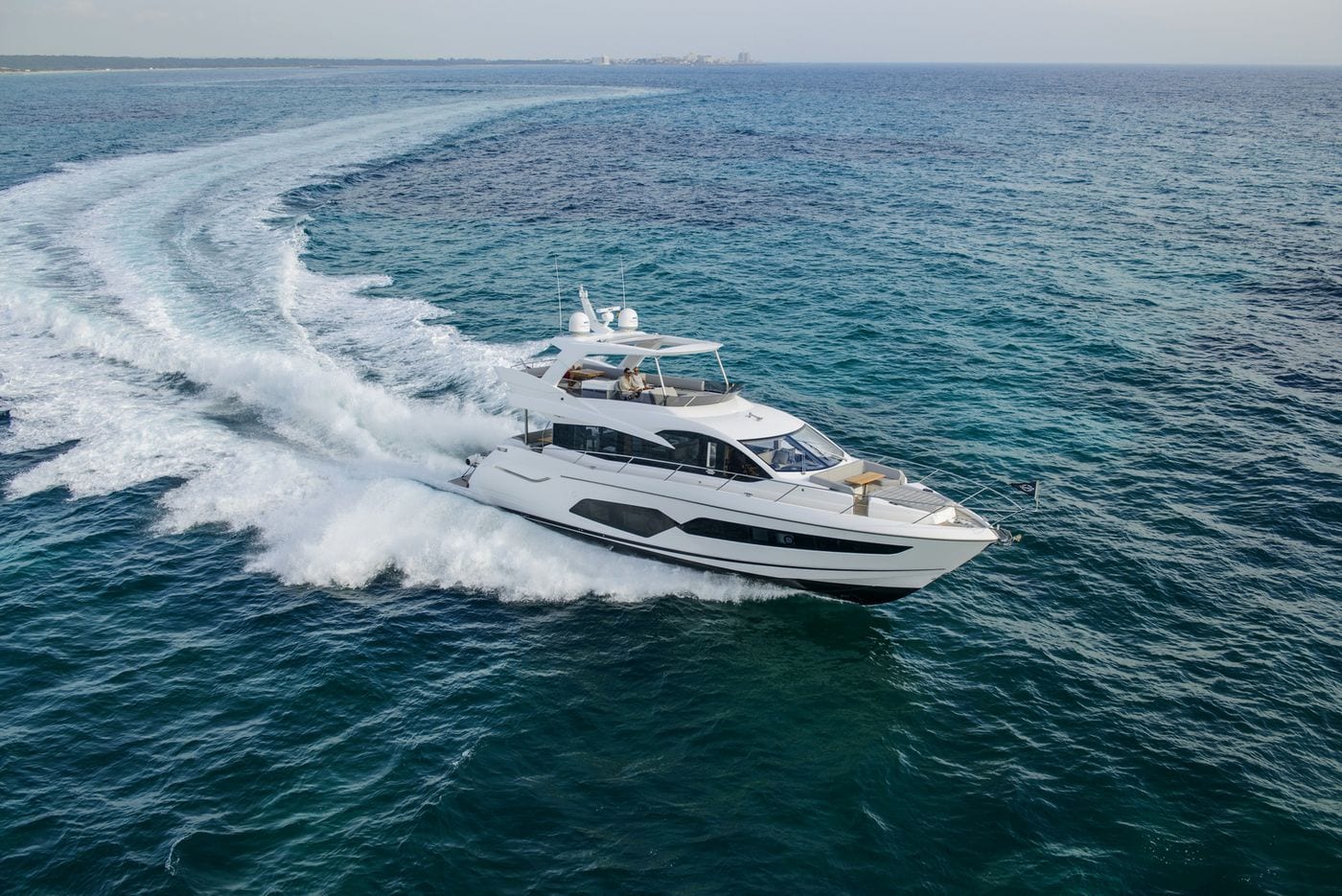 יאכטה Sunseeker Manhattan 66 - סטרים יאכטות